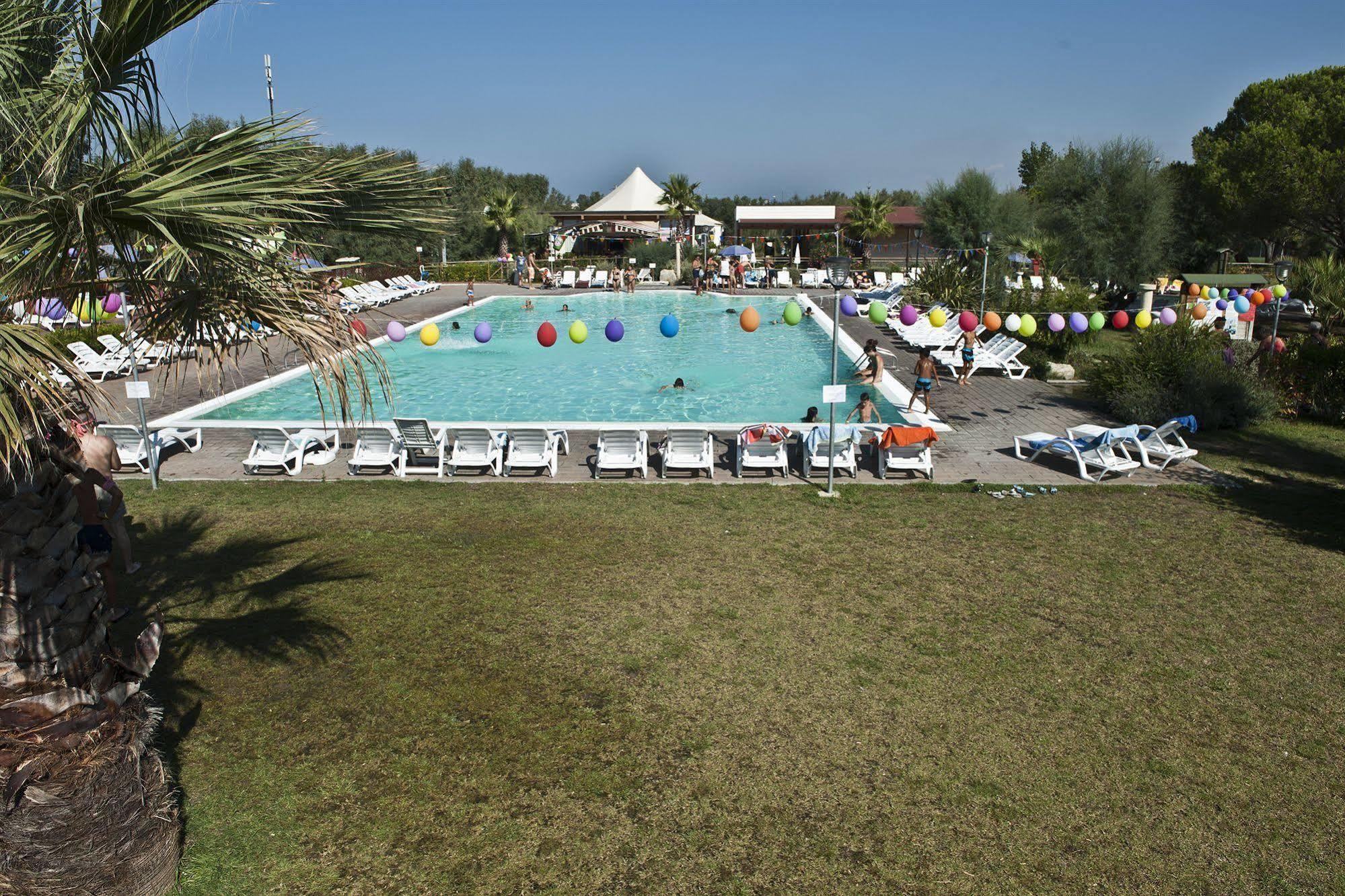 New Camping Le Tamerici Cecina  Exterior foto